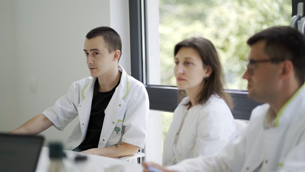 Sequence-01.00_17_06_11.Still005 Sequence 01.00 17 06 11.still005