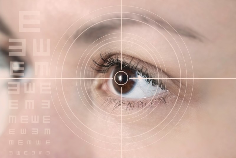 ochi cu astigmatism