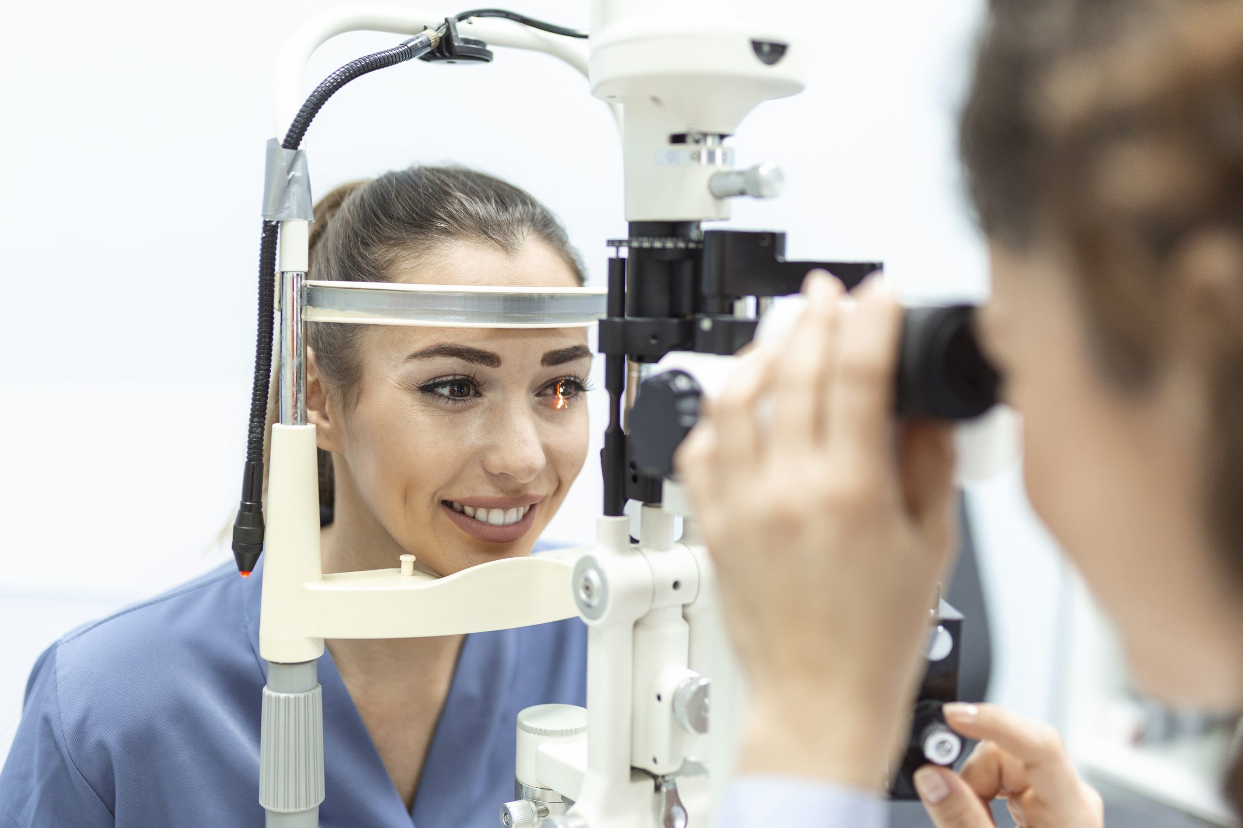 Tensiunea oculară și glaucomul. Simptome, tratament și factori de risc