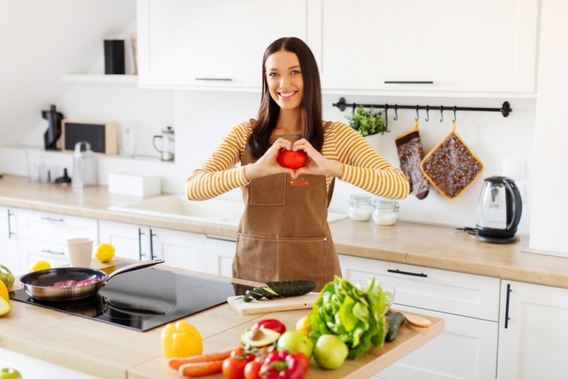 imagine cu o varietate de alimente sanatoase pentru inima
