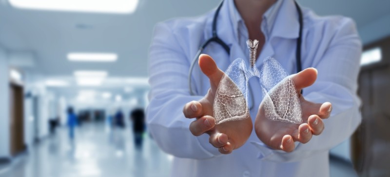 Imagine cu chirurgie robotica pentru tumori pulmonare
