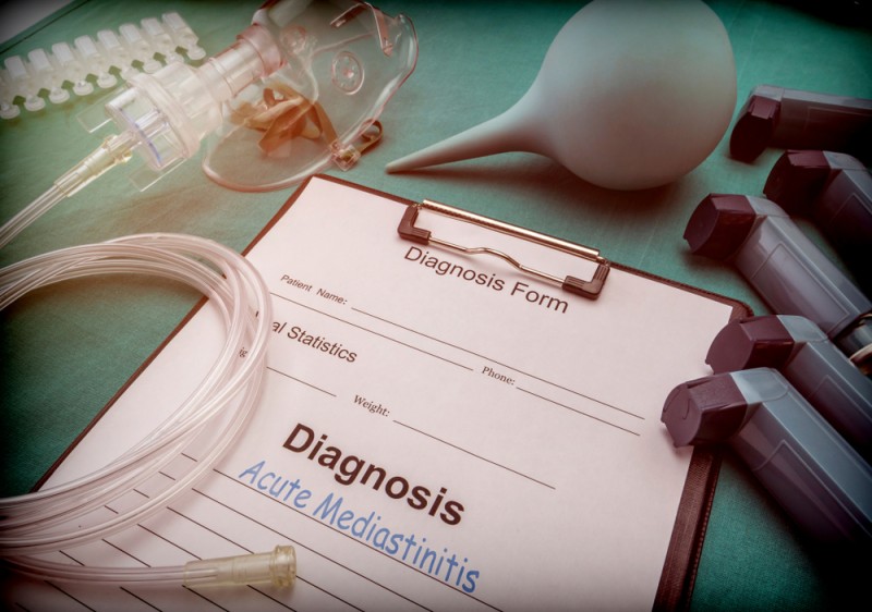 diagnostic mediastinita